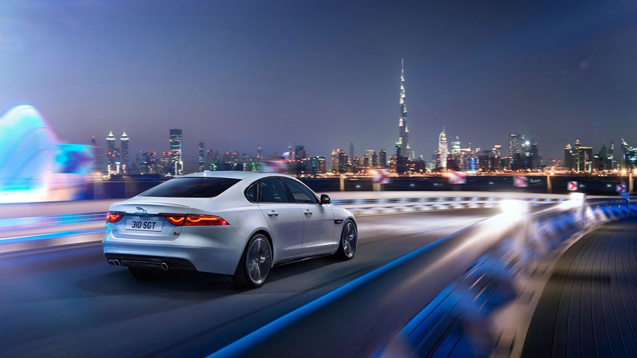 XF B